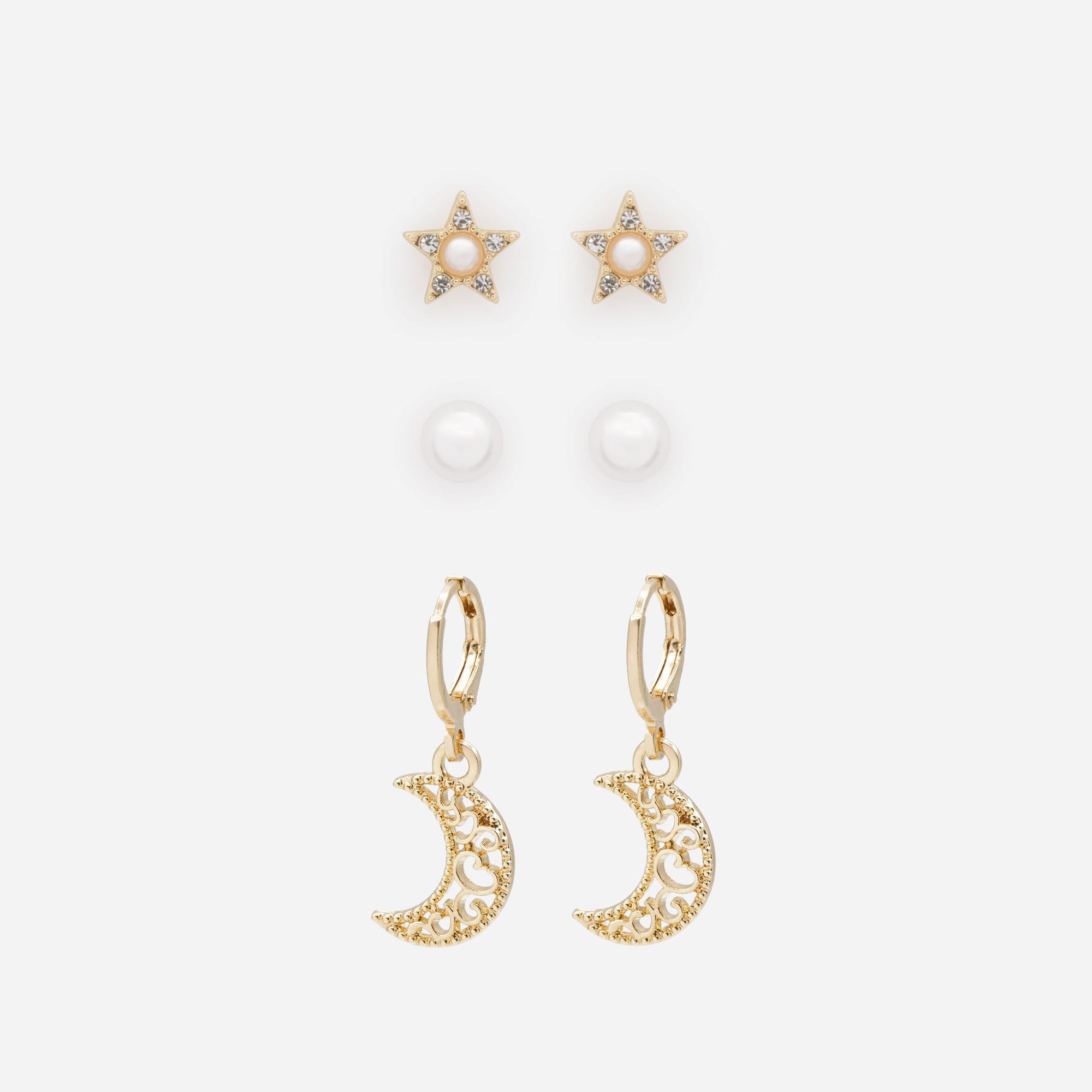 Duo de boucles d'oreilles perles et étoiles avec huggies dorées à breloque croissant de lune