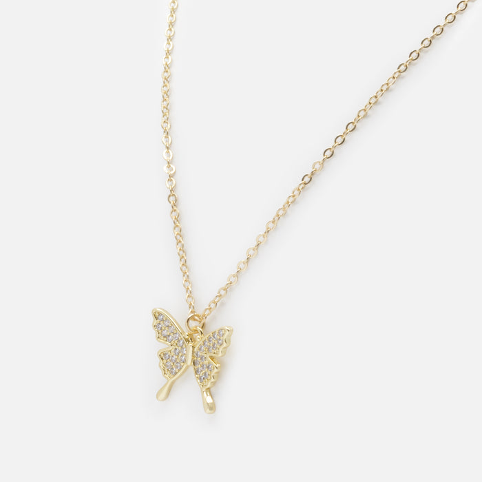 Collier doré avec breloque papillon et zircons cubiques