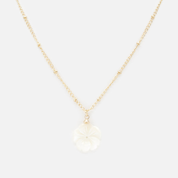 Charger l&#39;image dans la galerie, Collier doré avec breloque fleur blanc nacré
