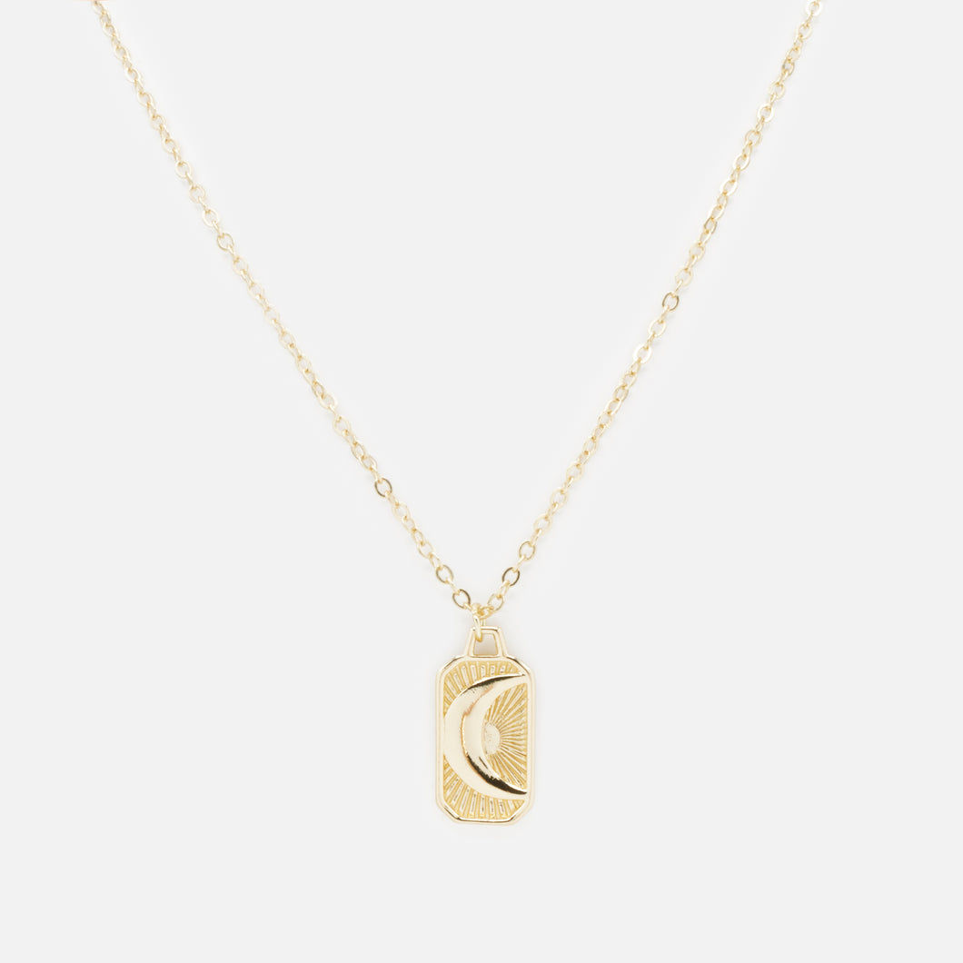 Collier doré avec breloque texturée croissant de lune
