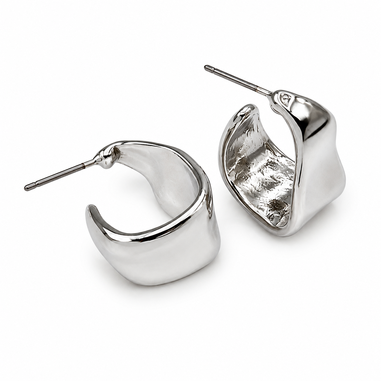 Boucles d'oreilles anneaux argentés imparfaits