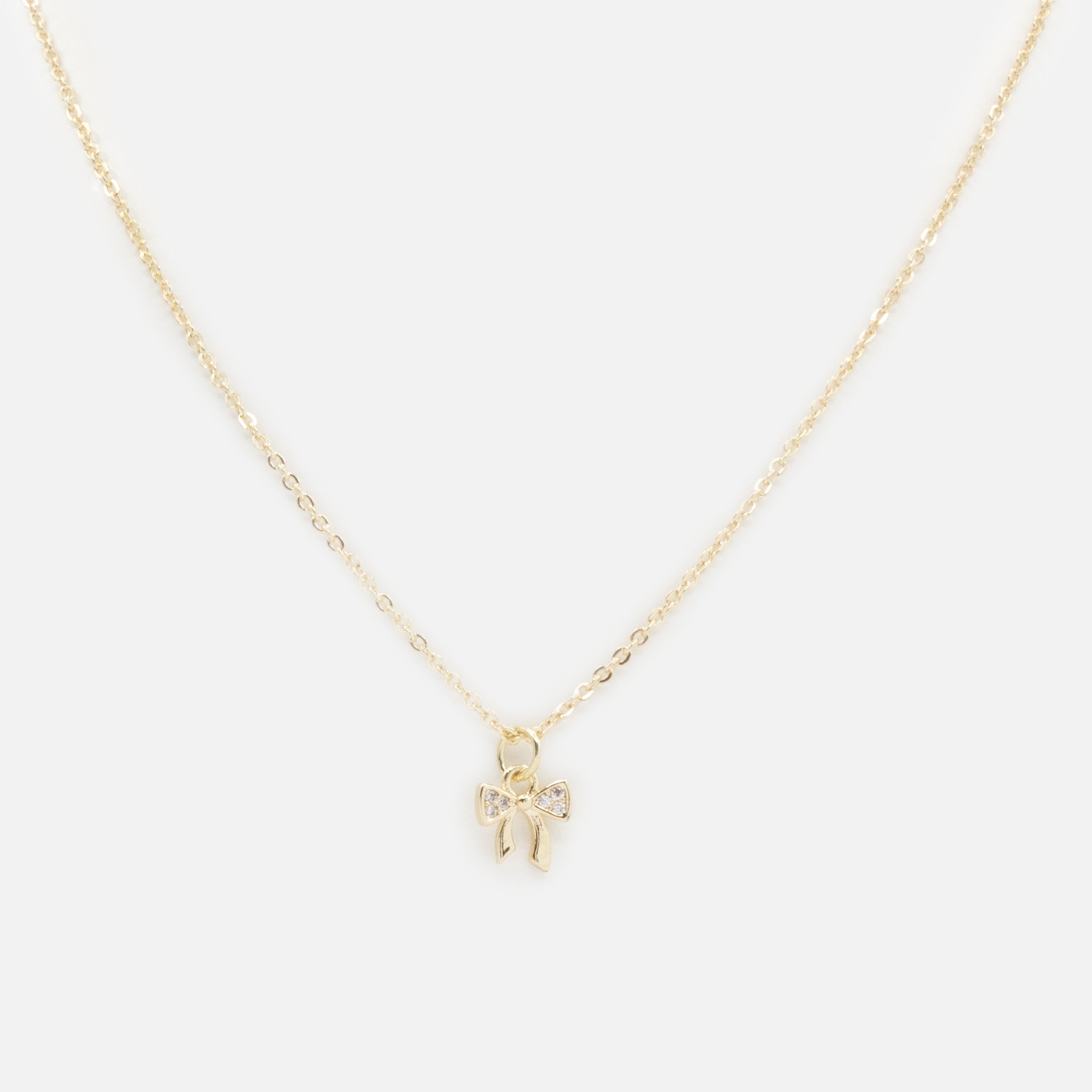 Collier doré breloque petite boucle avec zircons cubiques