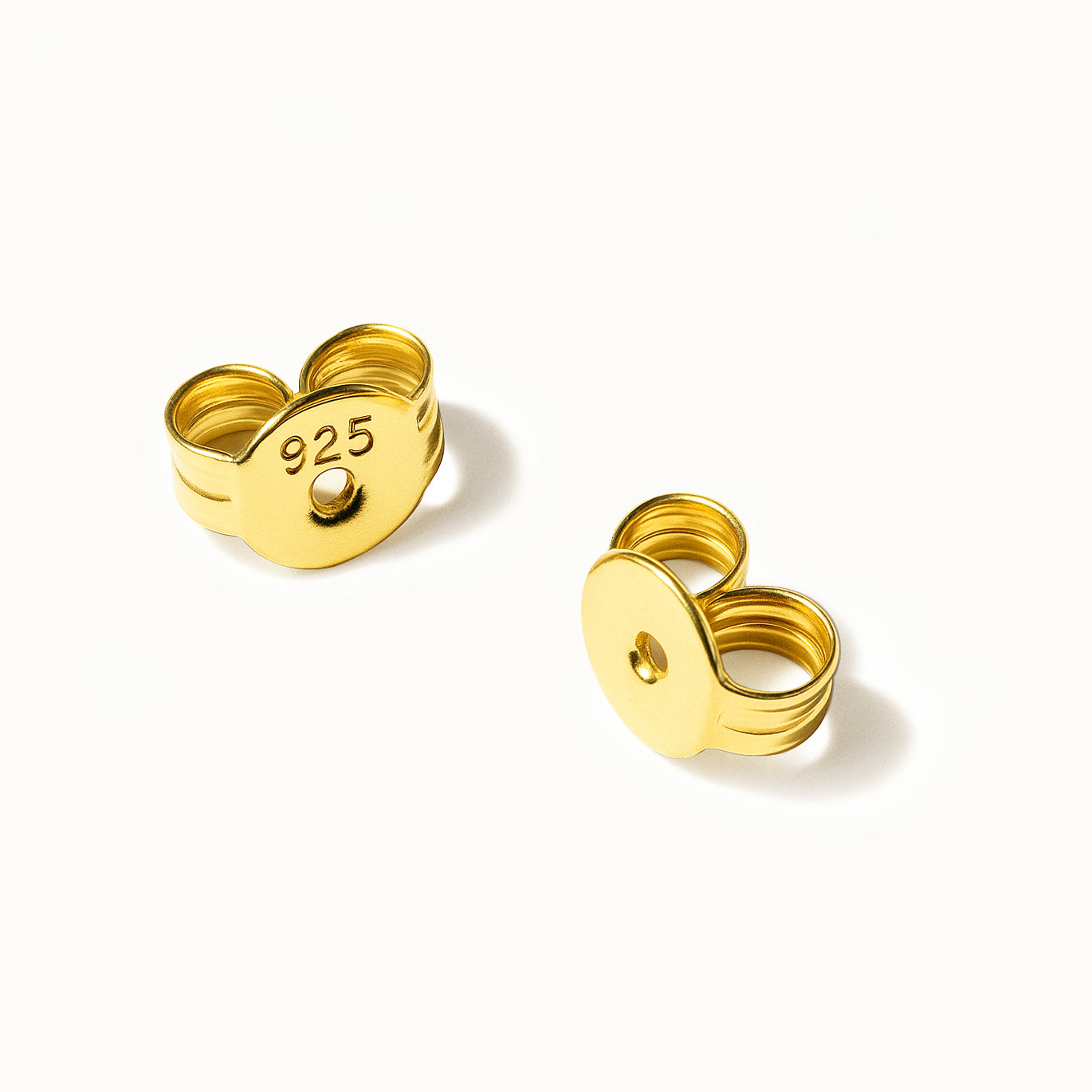 Boucles d'oreilles en or vermeil avec zircons cubiques en forme de gouttes