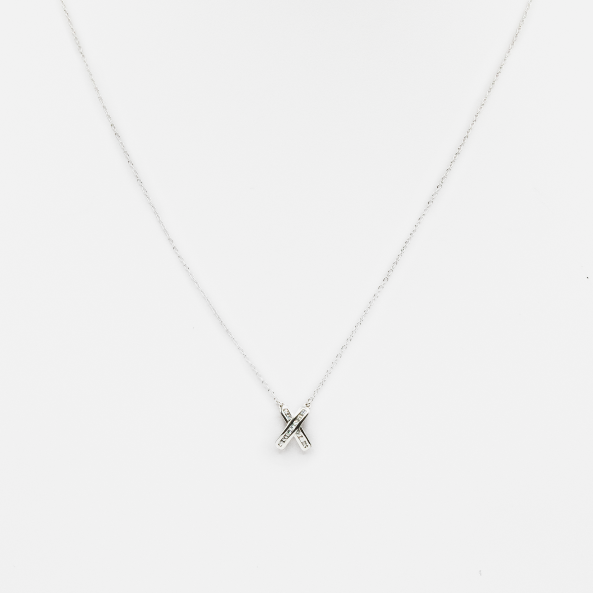 Chaîne en argent sterling avec X en zircons