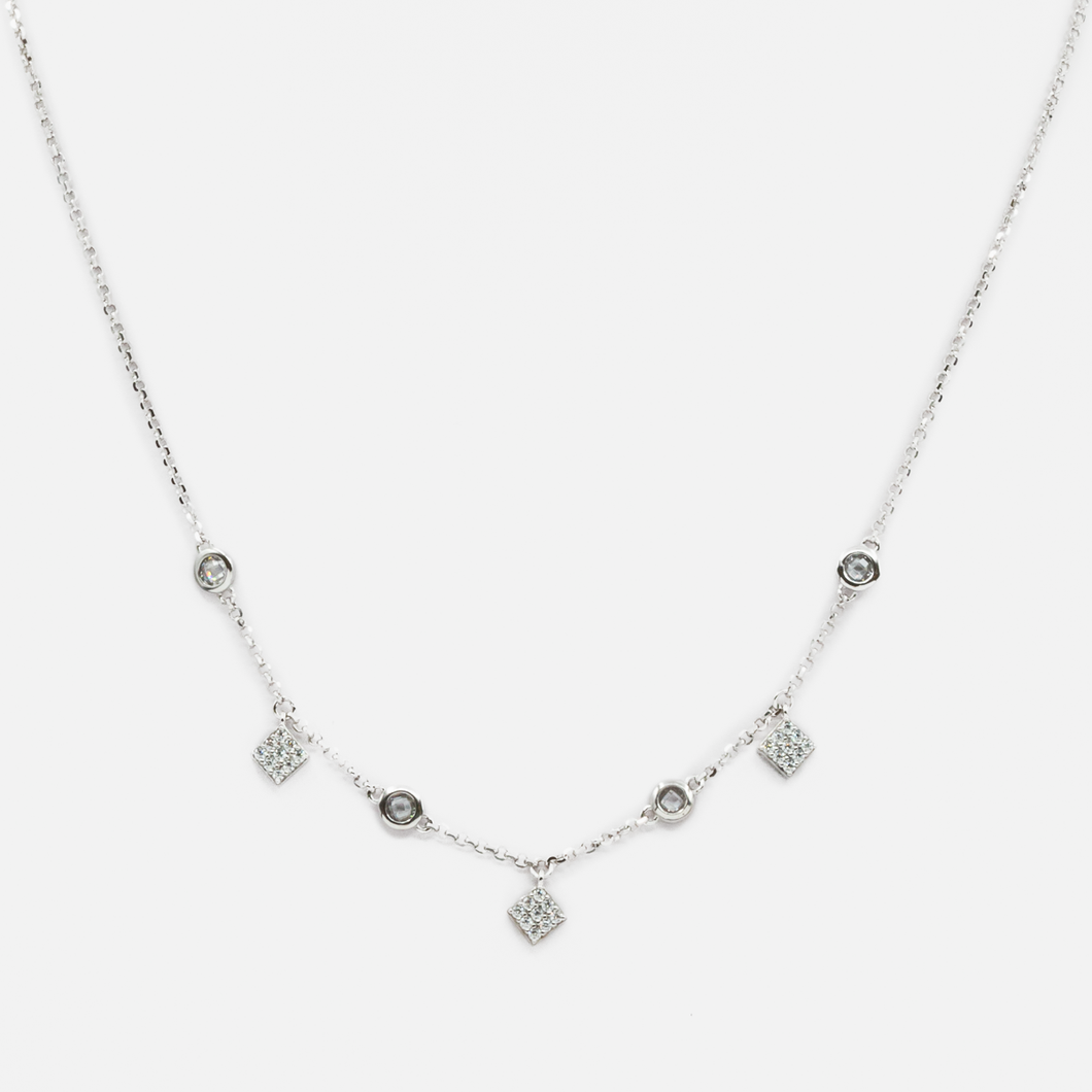 Collier en argent sterling avec zircons