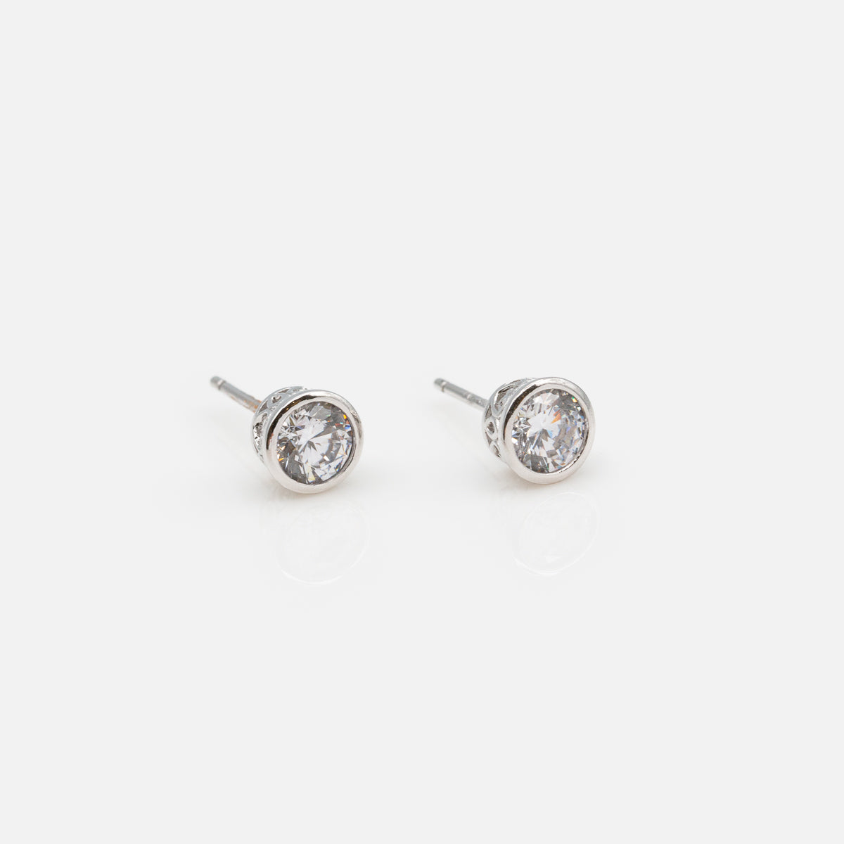 5mm stud earrings with cubic zirconia in sterling silver