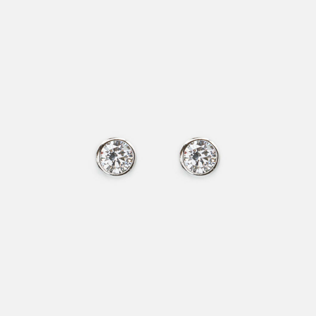 Boucles d'oreilles fixes 5mm avec zircon cubique en argent sterling