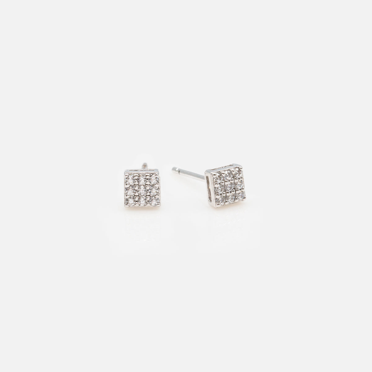 Boucles d'oreilles carrées 5 mm avec zircons cubiques en argent sterling