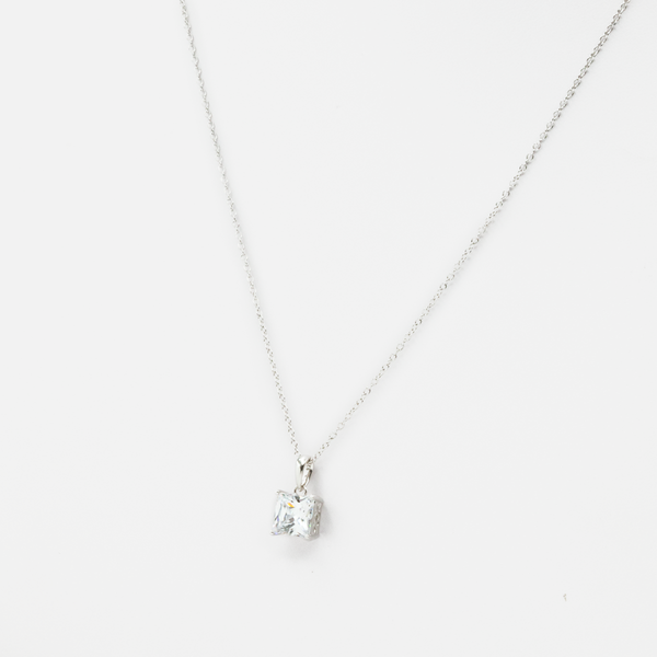 Load image into Gallery viewer, Thin sterling silver chain with zircon charm
