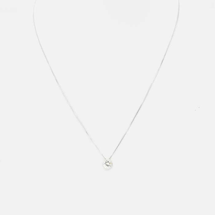 Ensemble collier et boucles d'oreilles en argent sterling
