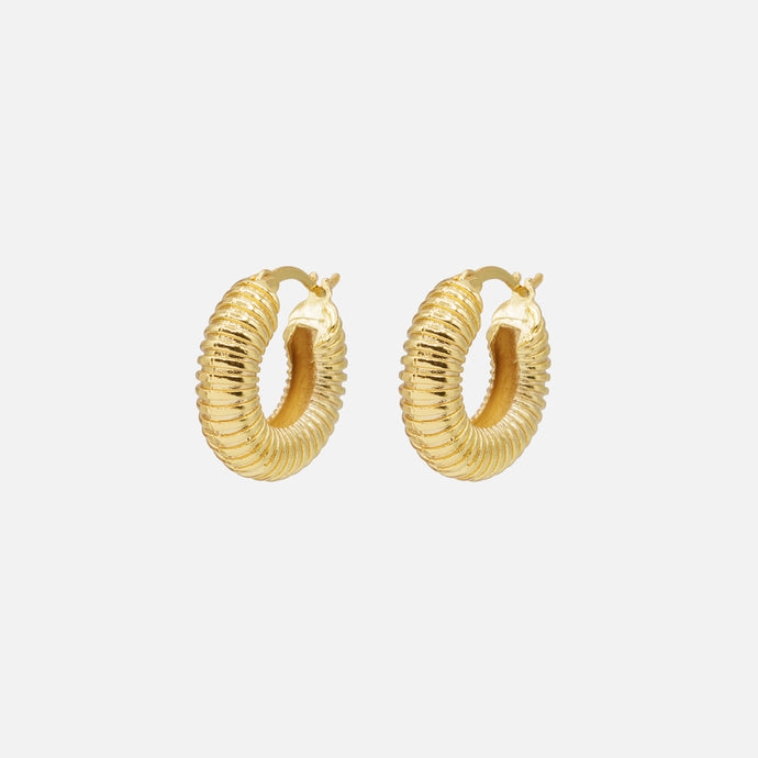 Gold-plated grooved hoop earrings