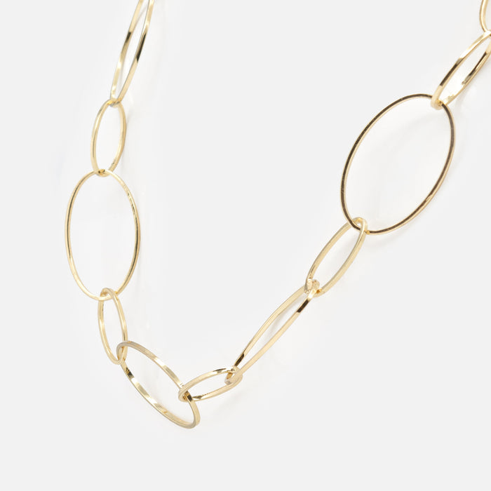 Gold chain with large oval links