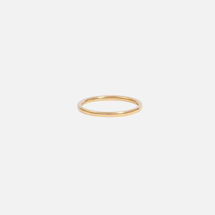 Set of six same size gold midi rings in stainless steel