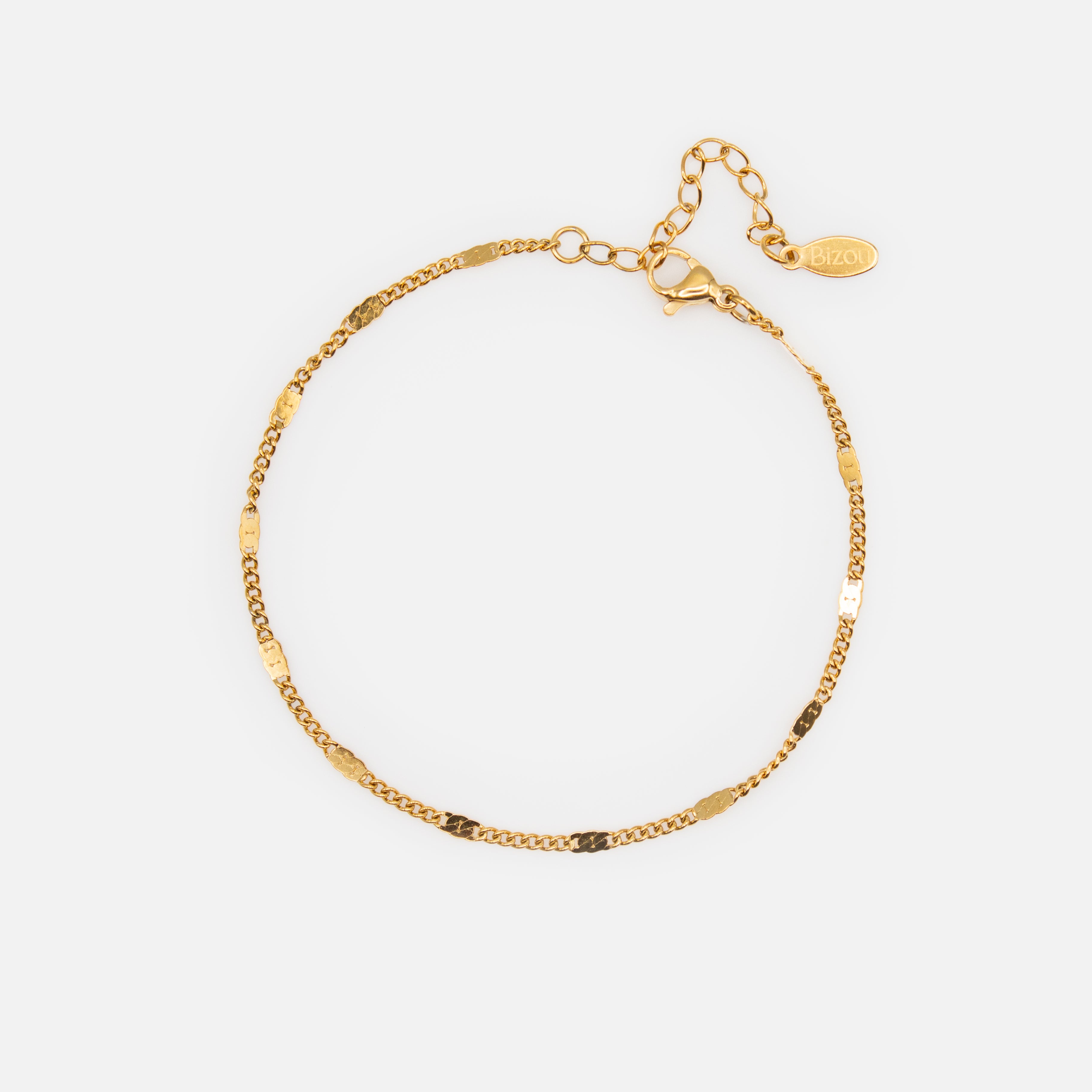Duo de bracelets dorés avec billes et insertions plates en acier inoxydable