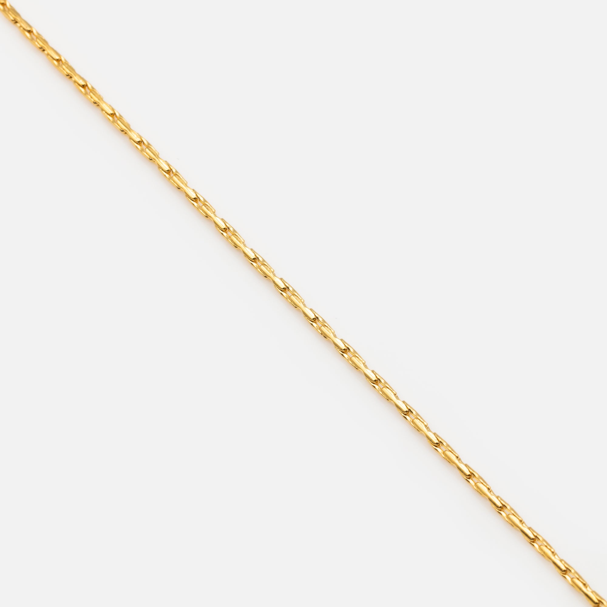 Gold grain of rice mesh bracelet in stainless steel