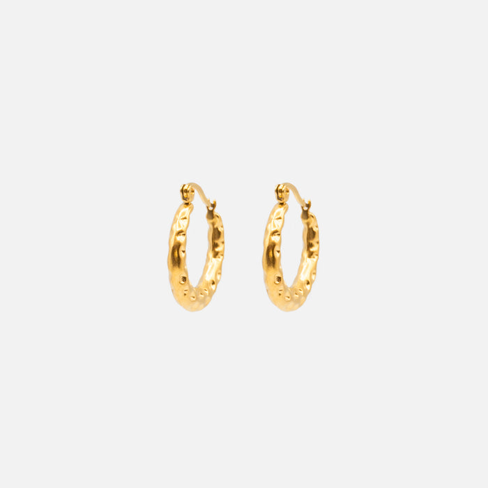 22 mm gold hoop earrings with hammered effect in stainless steel
