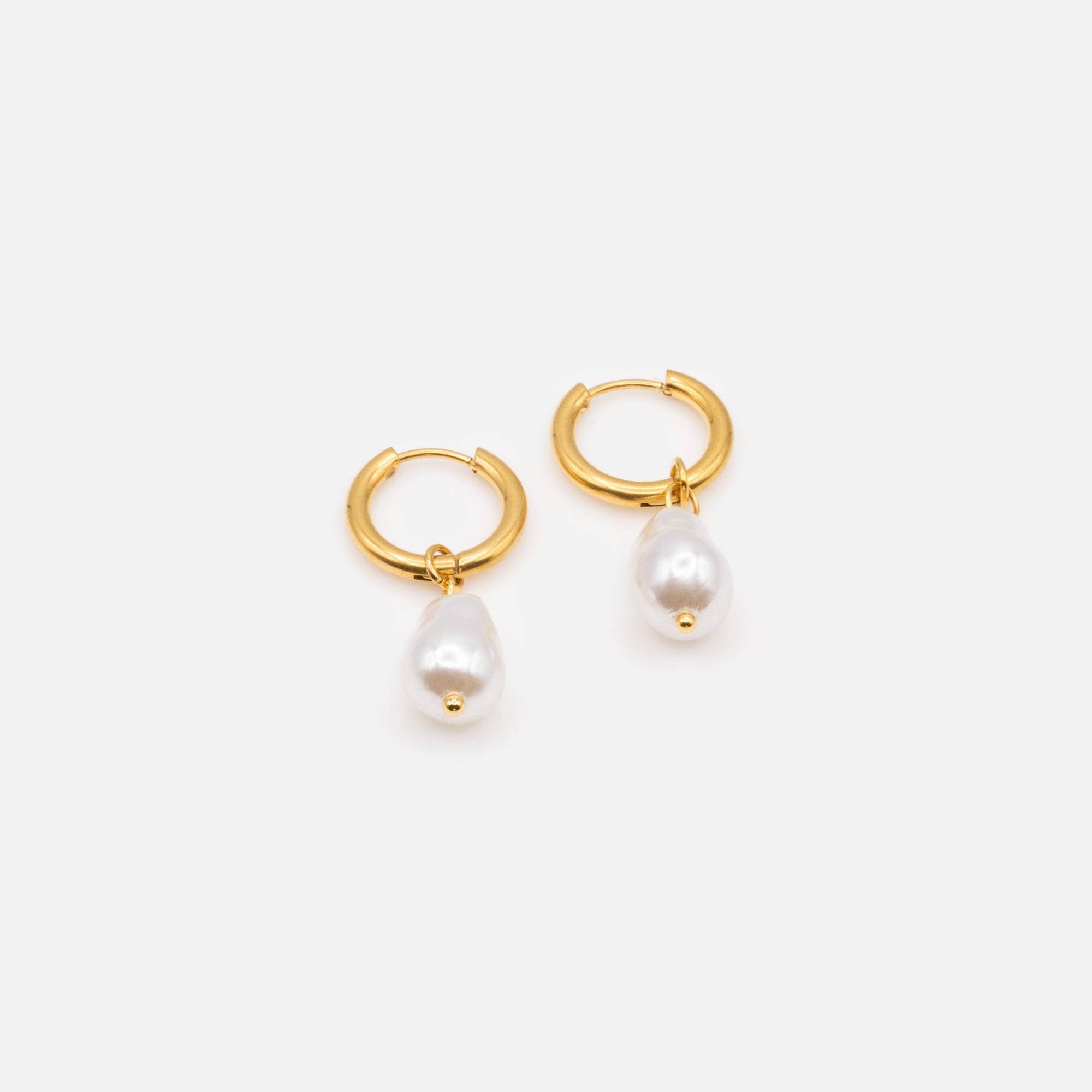 17 mm gold hoop earrings with stainless steel pearl charm