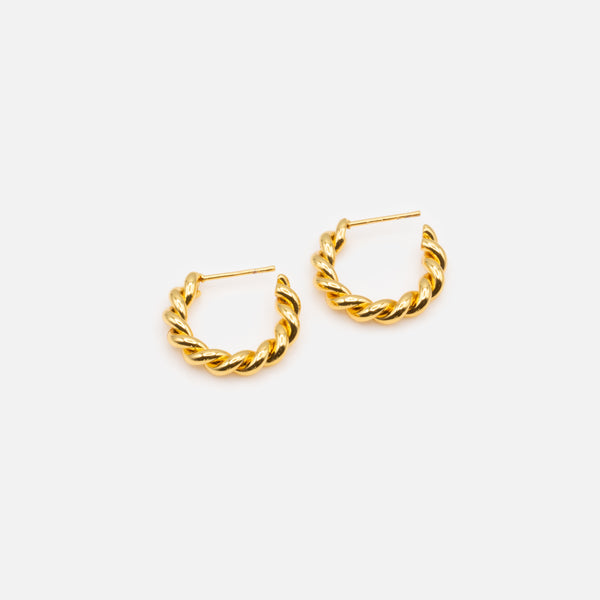 Load image into Gallery viewer, 20mm gold twisted hoop earrings in stainless steel
