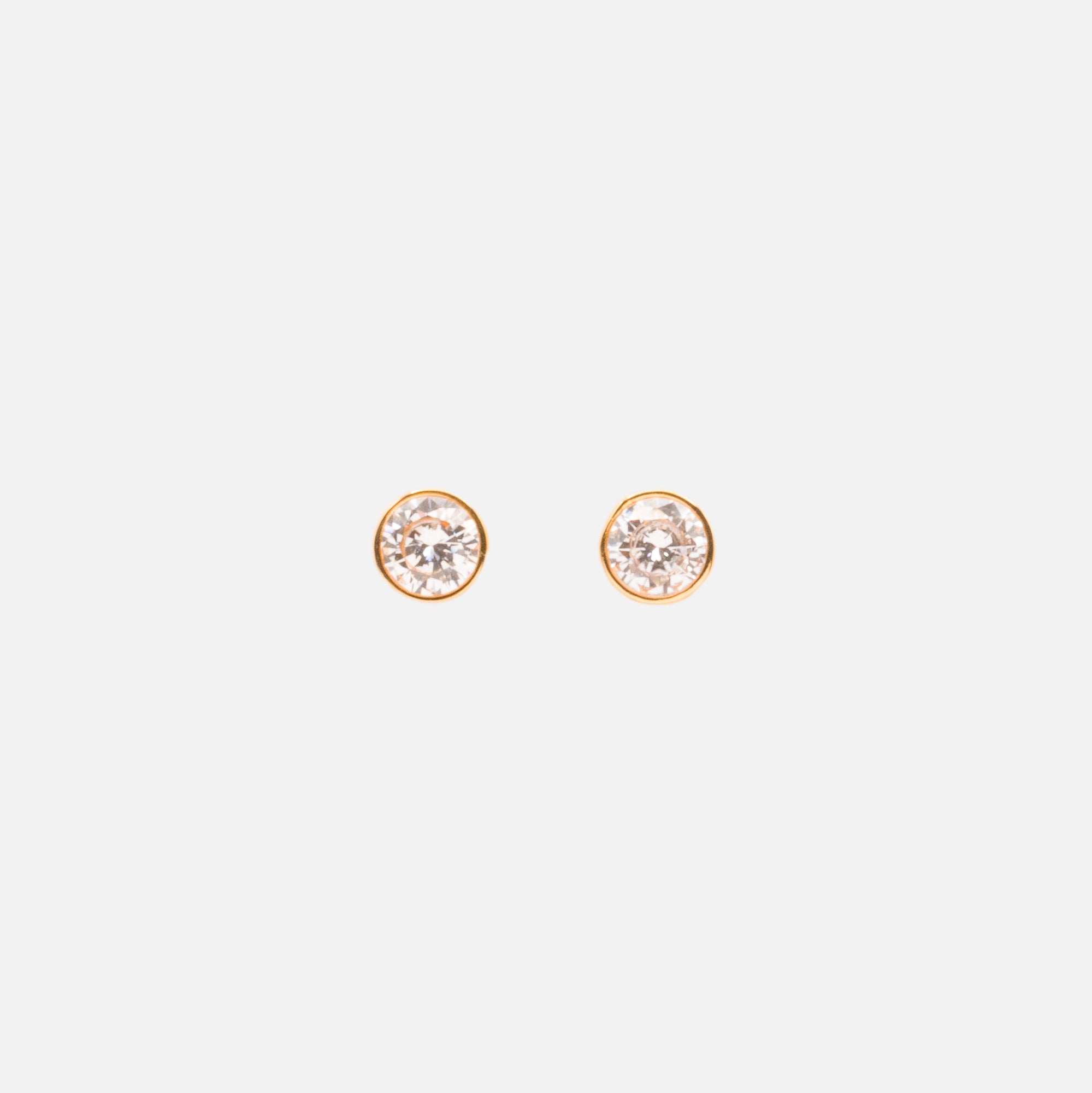 Gold fixed earrings with cubic zirconia in stainless steel