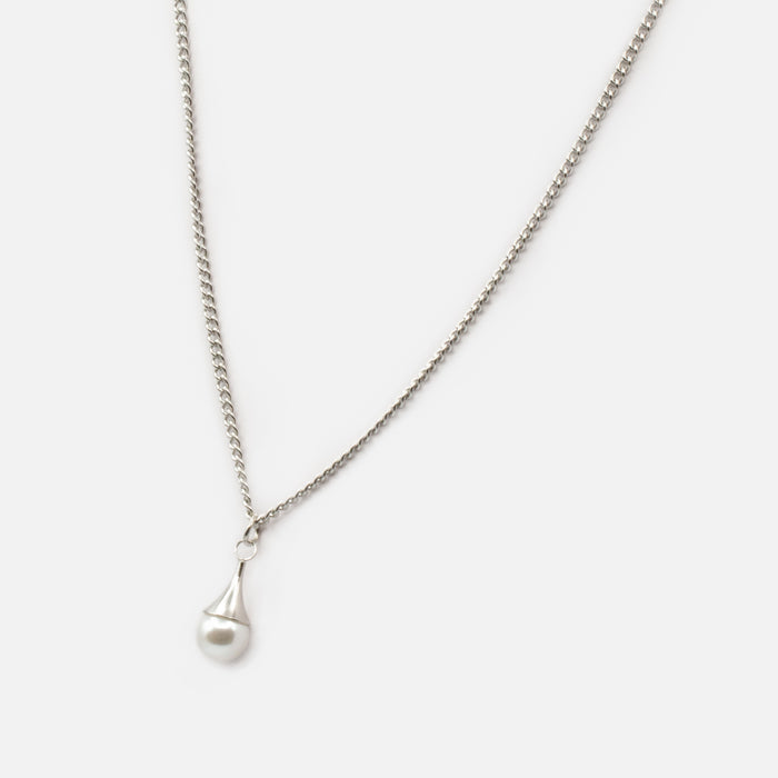 Pendentif argenté avec perle en acier inoxydable