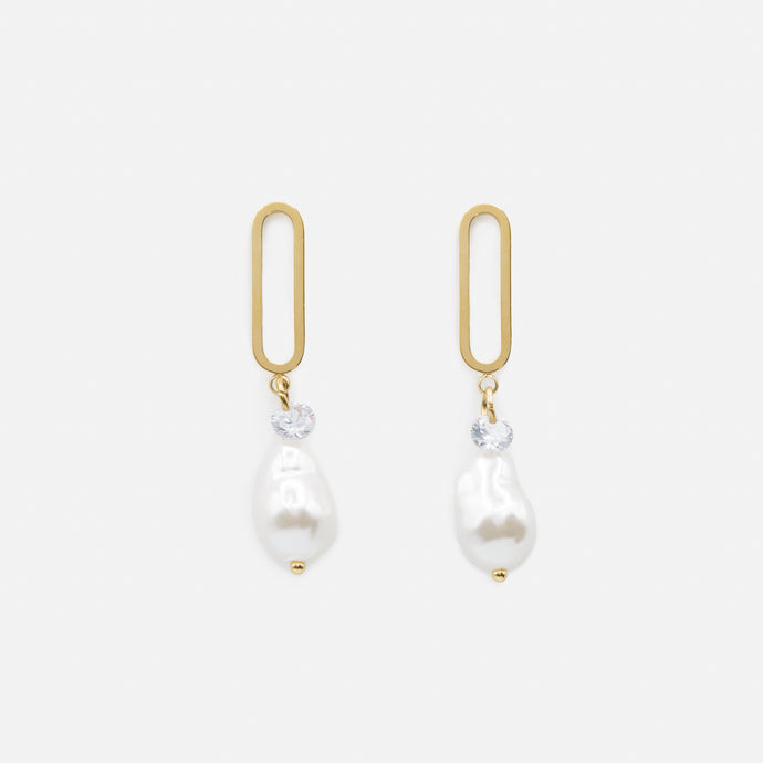 Long golden earrings with pearls and cubic zirconia in stainless steel