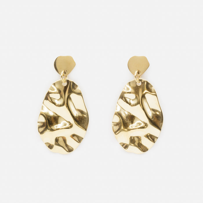 Gold earrings with crinkled oval plates in stainless steel