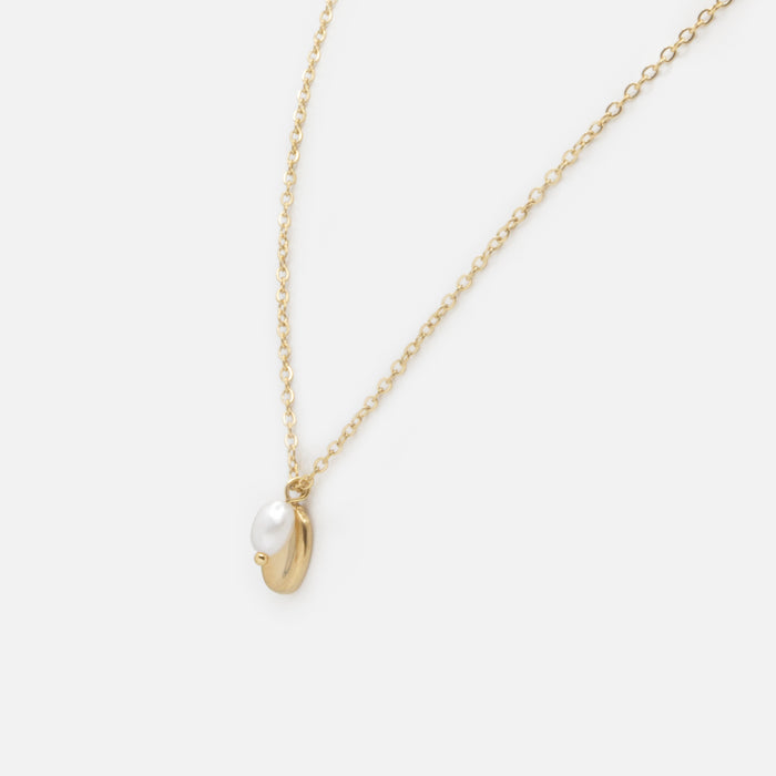 Gold necklace with oval charms and stainless steel pearl