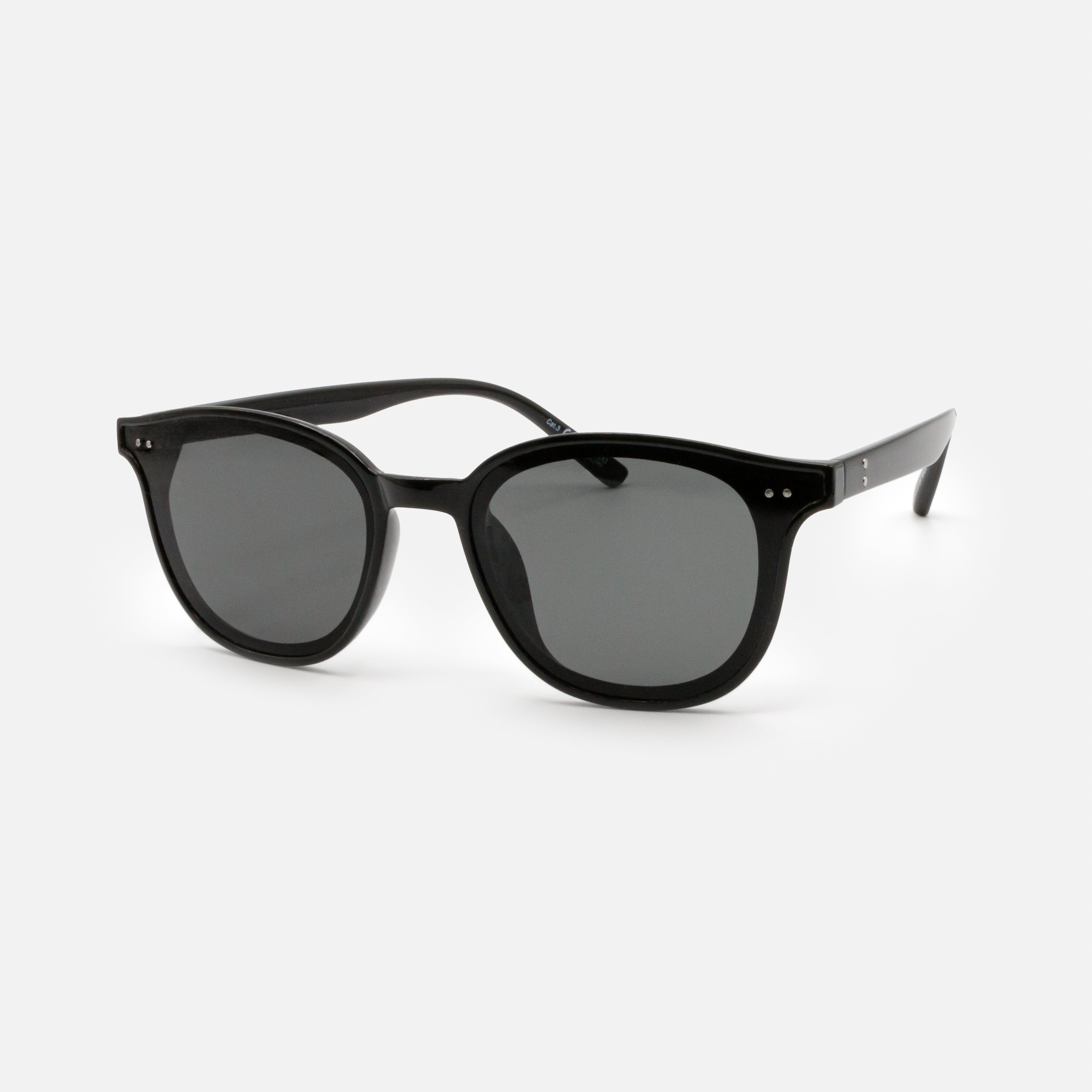 Black sunglasses with black lenses