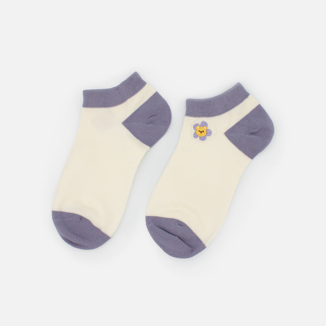 White and purple ankle stockings with embroidered teddy bear and flower