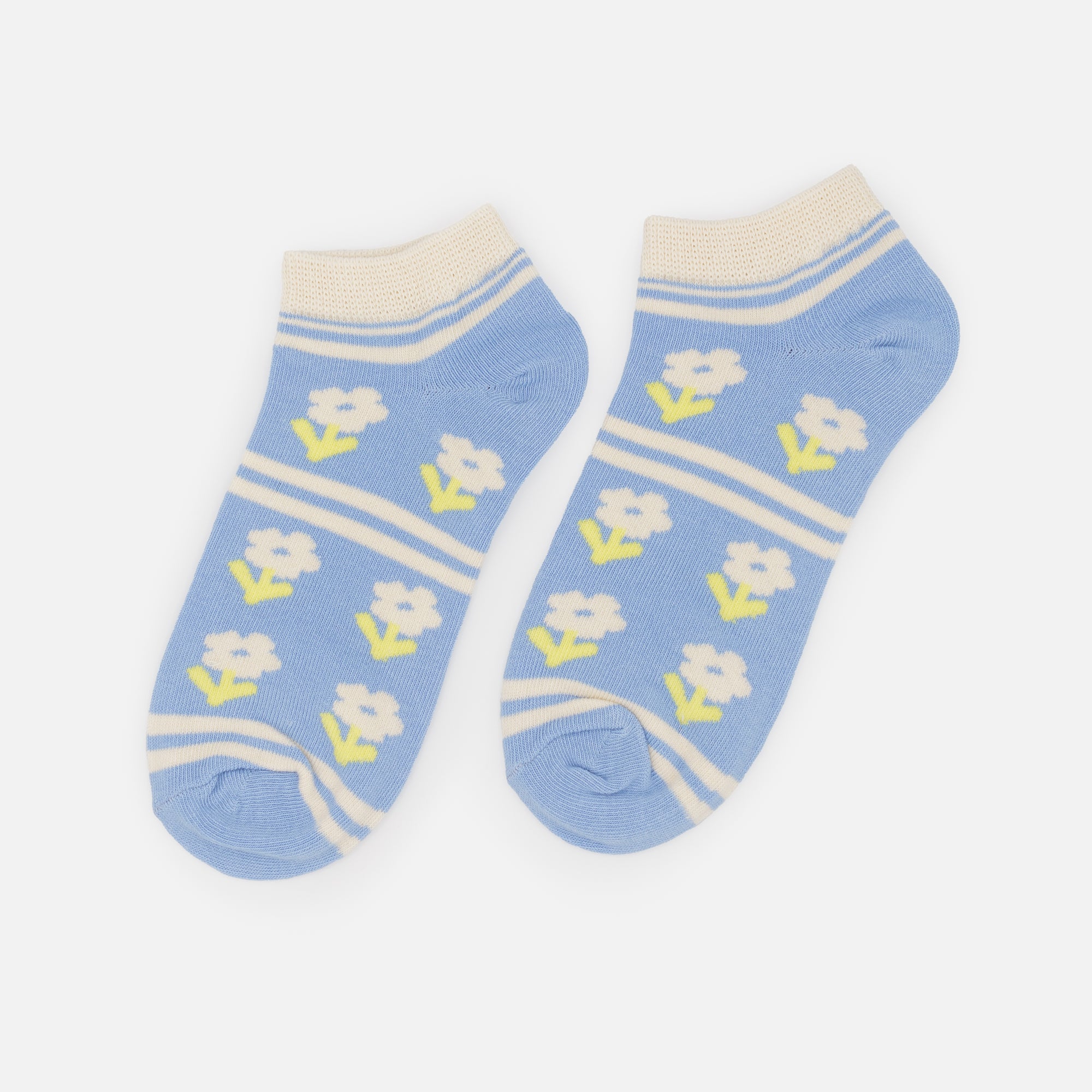 Pale blue ankle socks with cream flowers