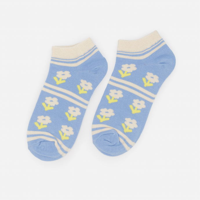 Bas cheville bleu pâle avec fleurs crème
