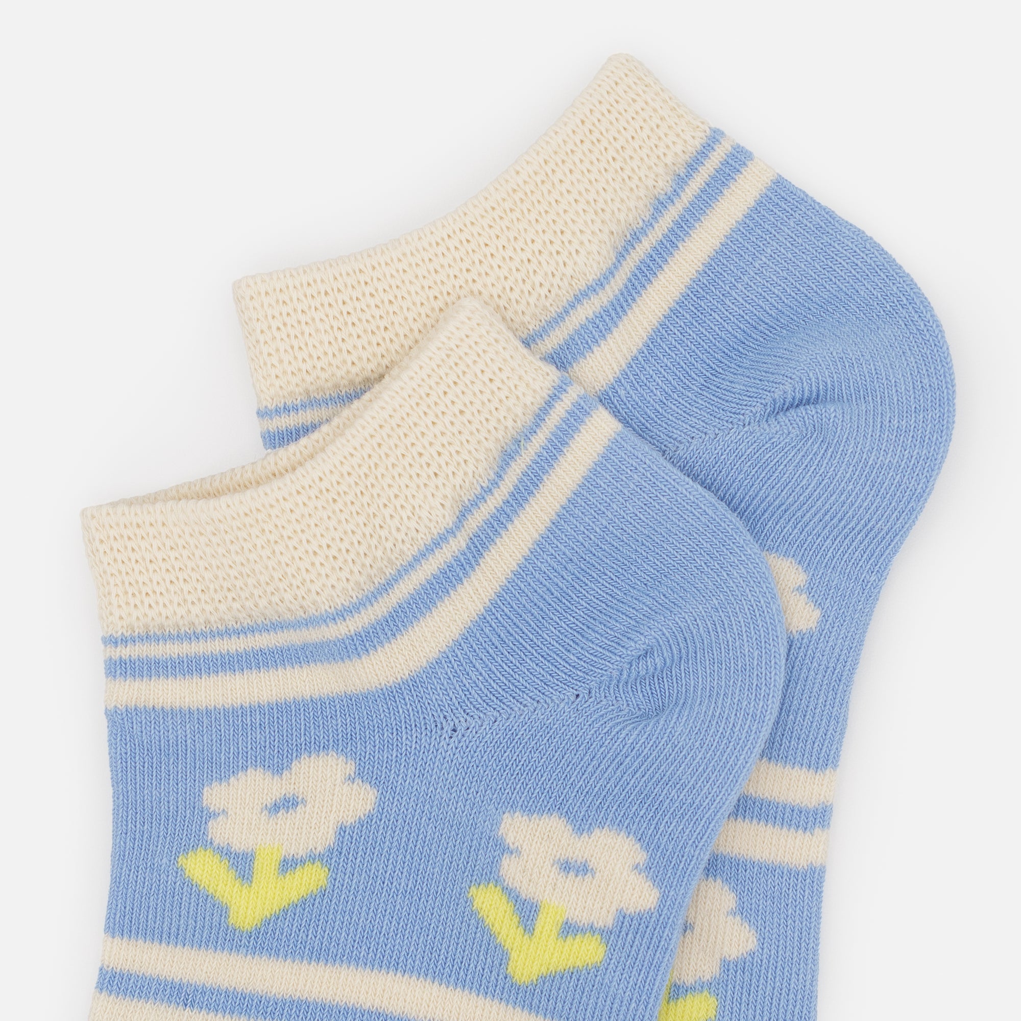 Pale blue ankle socks with cream flowers