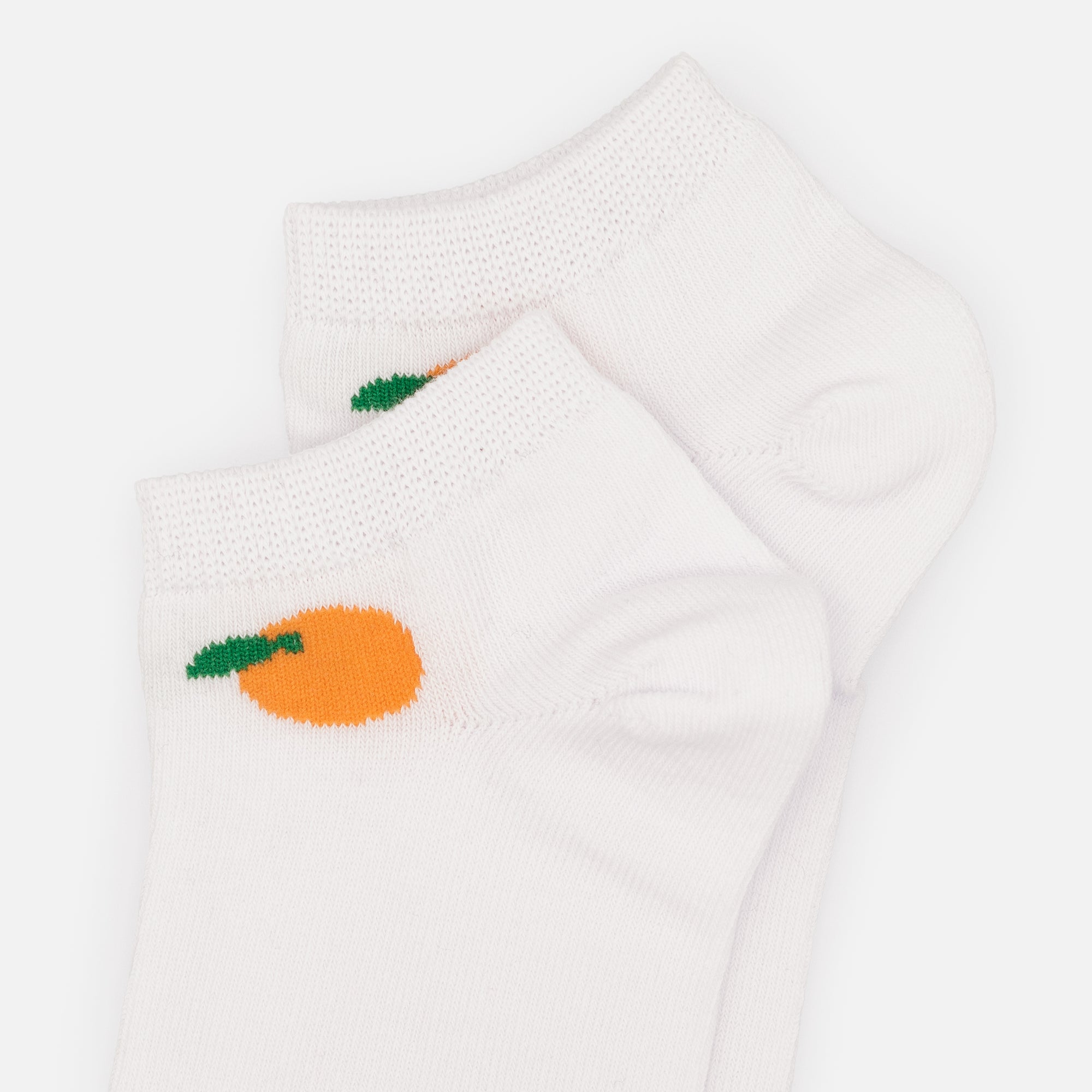 White ankle stockings with tangerines