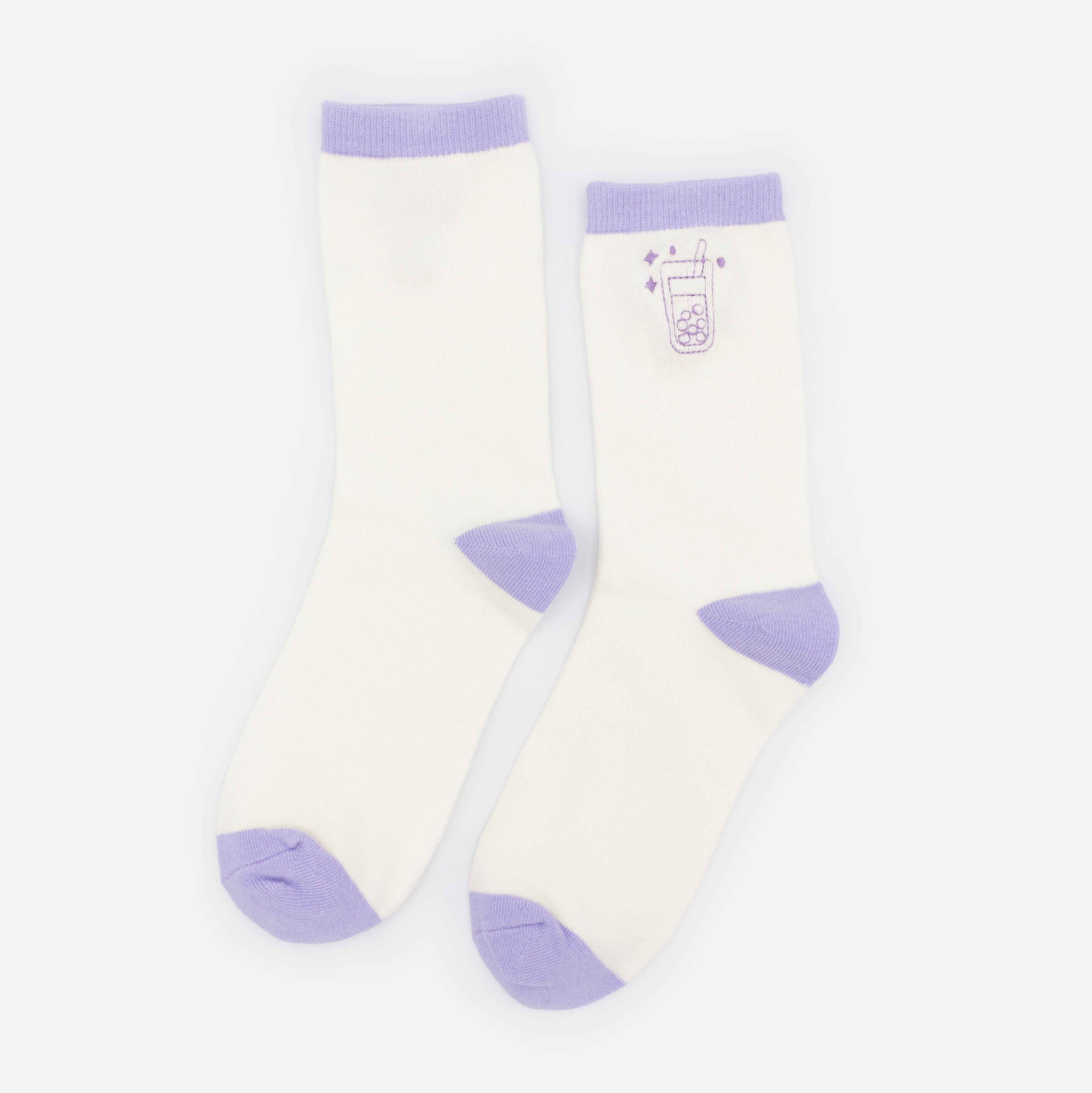 Bas crème & lilas avec broderie thé aux perles