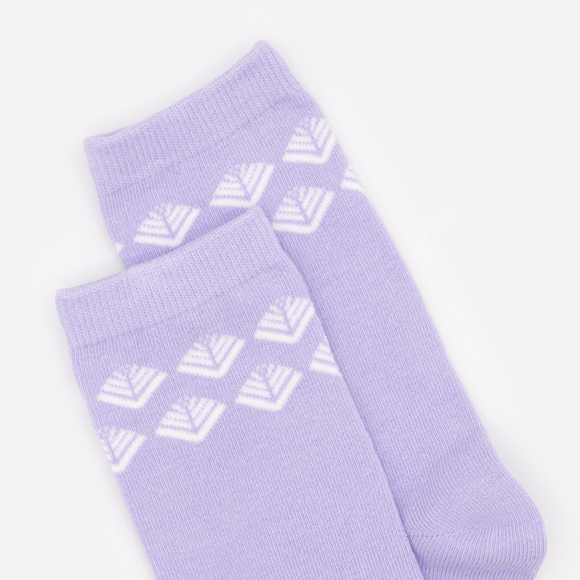 Chaussettes lilas à motifs géométriques blancs