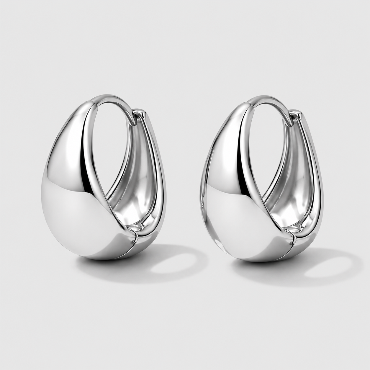Boucles d'oreilles anneaux argentées à base large en acier inoxydable