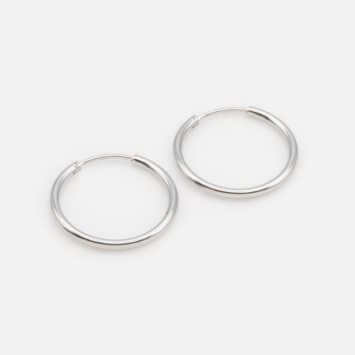 Boucles d’oreilles anneaux argentés 24 mm en acier inoxydable