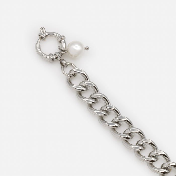 Bracelet argenté à larges mailles avec breloque perle en acier inoxydable