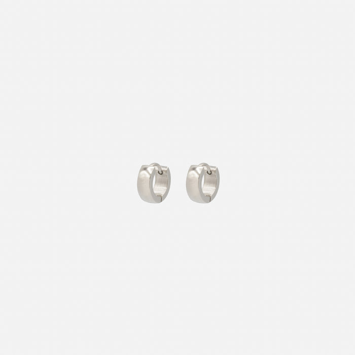 Boucles d'oreilles huggies argentées 10 mm en acier inoxydable