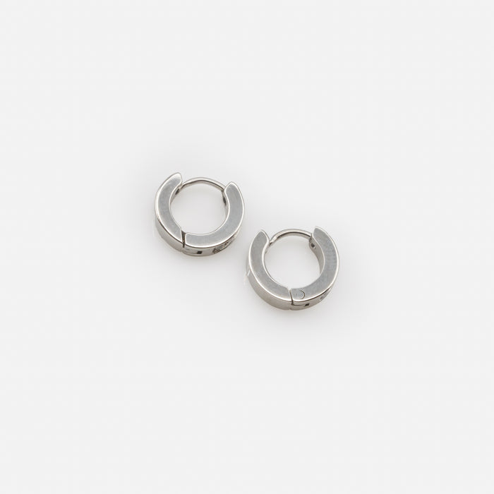 Boucles d'oreilles huggies argentées 11 mm avec rang de zircons en acier inoxydable