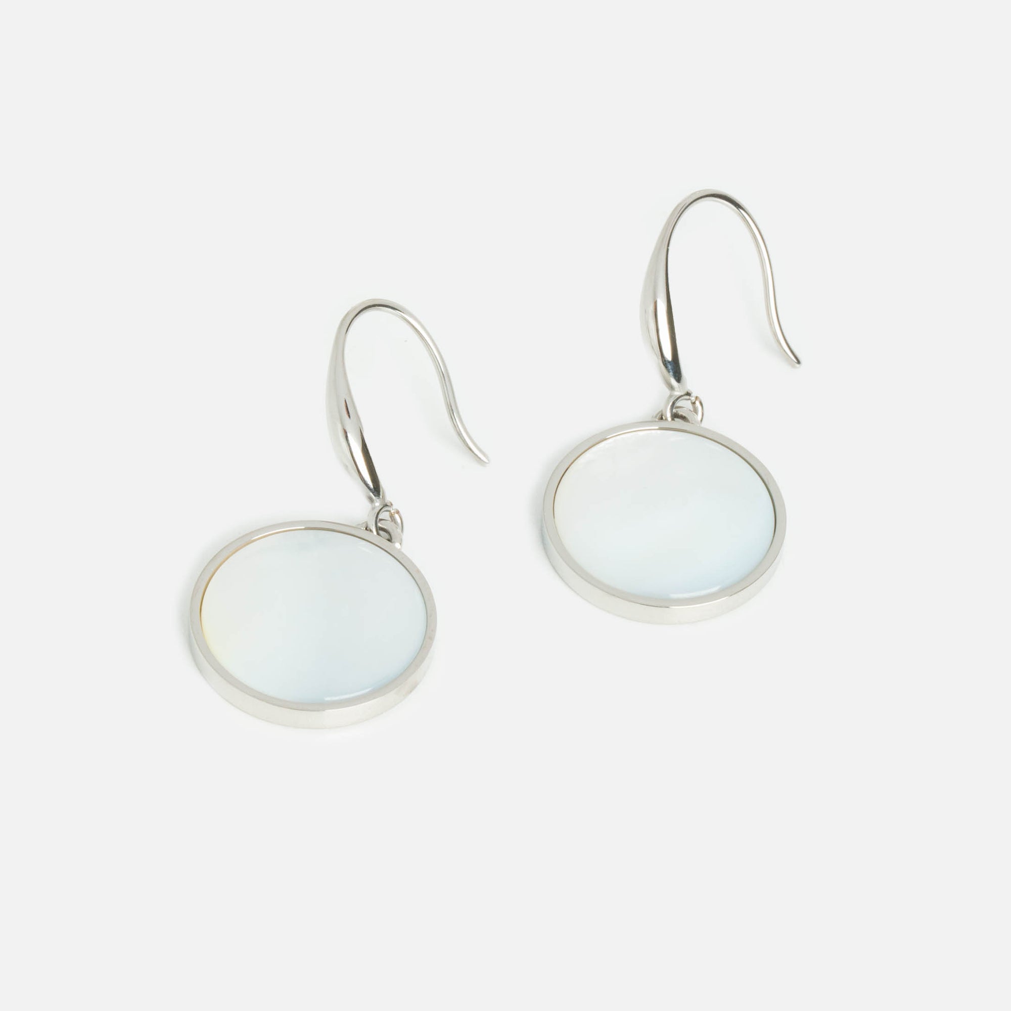 Stainless steel pearly silvered earrings