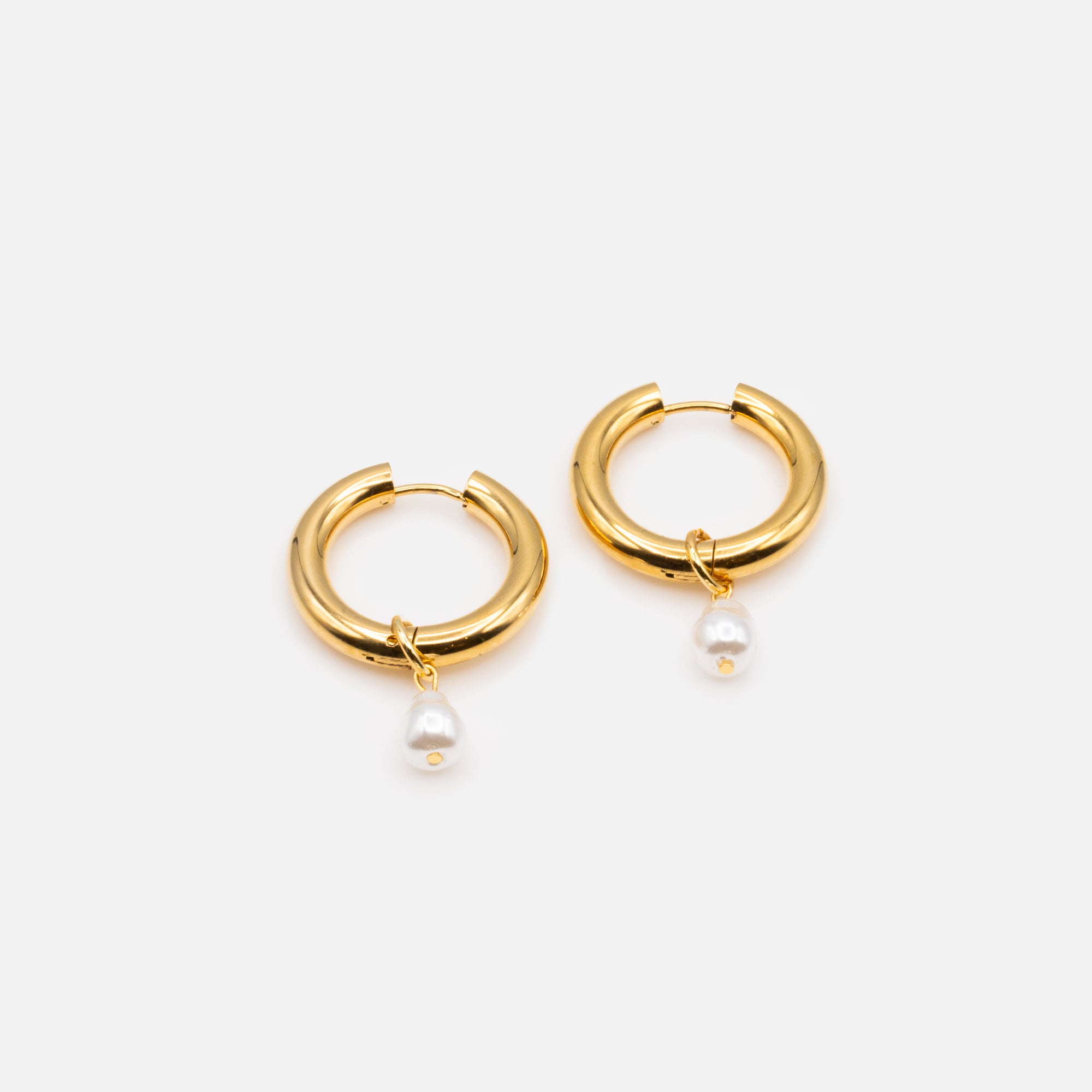 Boucles d'oreilles anneaux épais dorés 24 mm avec breloque perle ronde en acier inoxydable