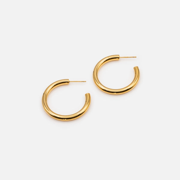 Load image into Gallery viewer, Simple gold hoop earrings 30 mm in stainless steel
