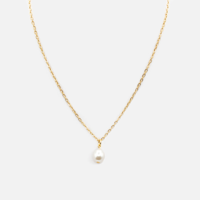Gold stainless steel pearl charm necklace