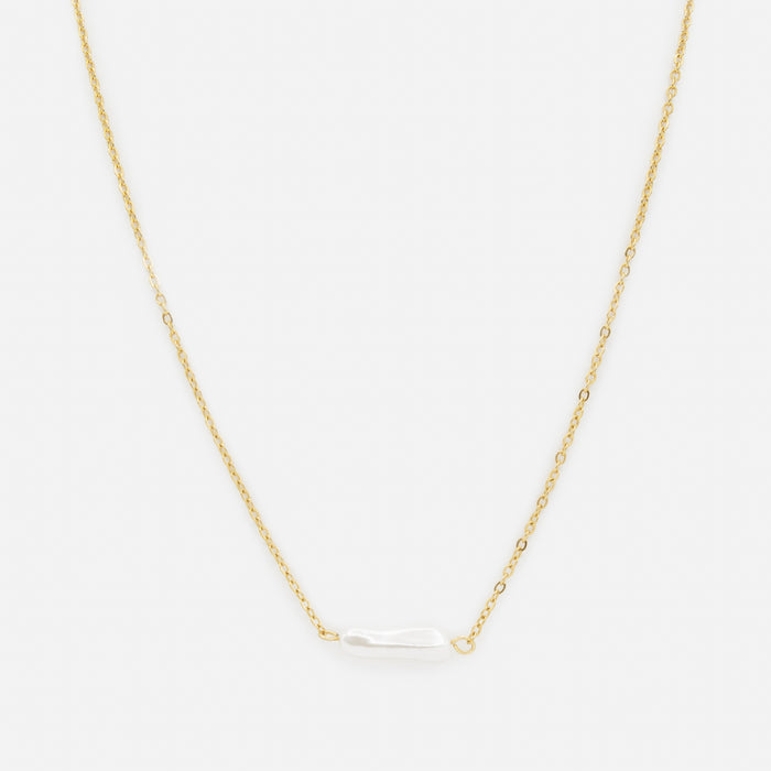 Collier doré avec perle allongée en acier inoxydable