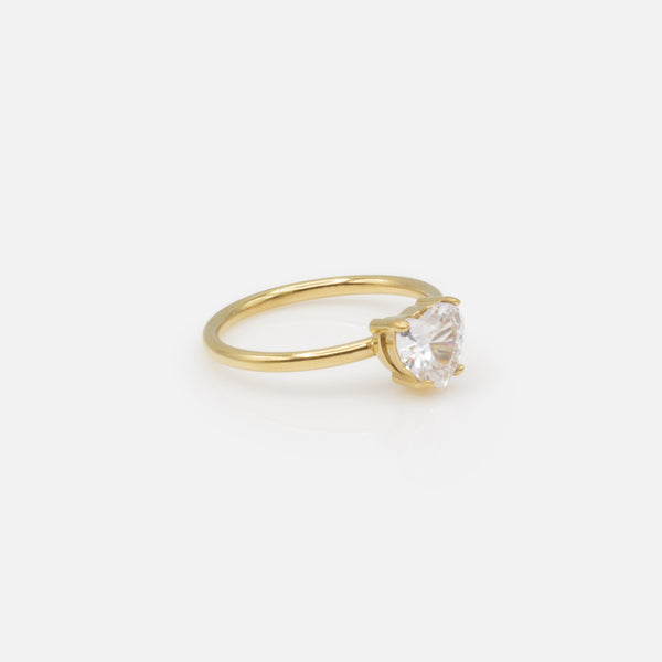 Load image into Gallery viewer, Gold ring with white heart cubic zirconia in stainless steel
