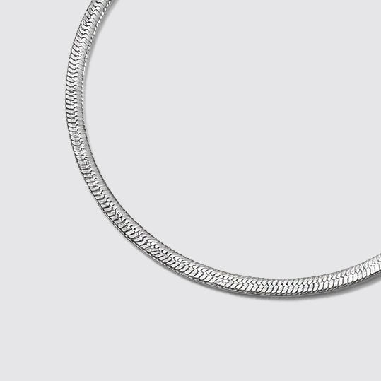 Bracelet en maille serpent plat argenté en acier inoxydable