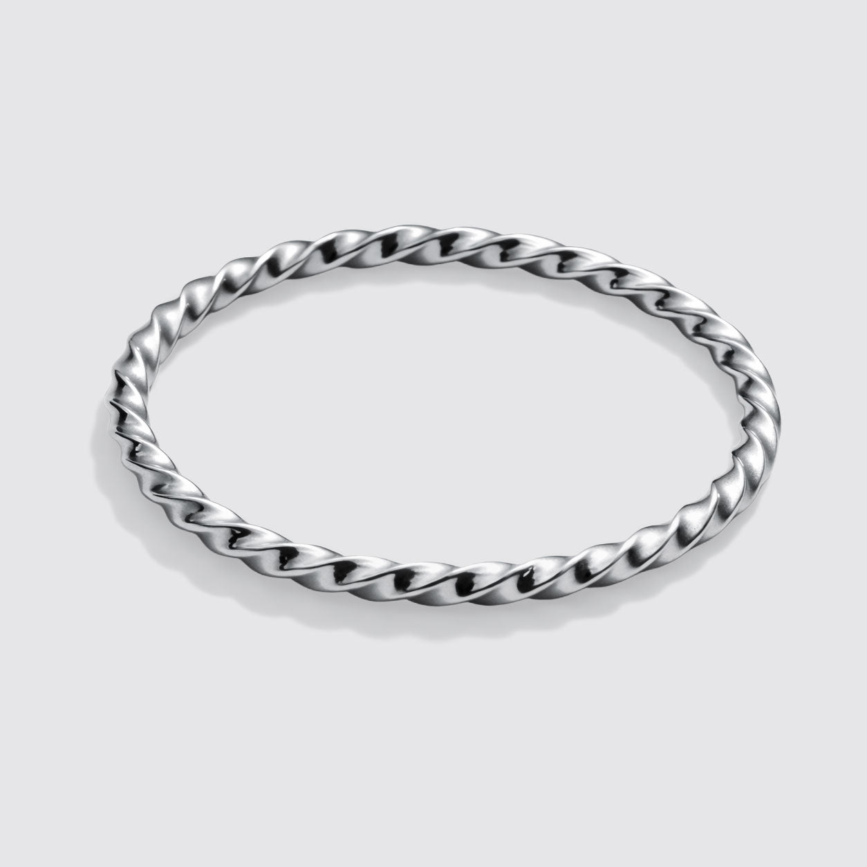 Bague torsadée argentée en acier inoxydable