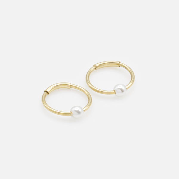 Load image into Gallery viewer, Mini gold-plated sleeper earrings with pearl in stainless steel
