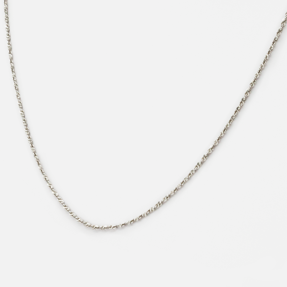 Twisted serpentine chain in sterling silver